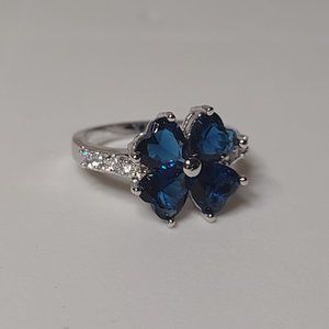 Size 7.75 Silver Tone And Blue Flower Ring